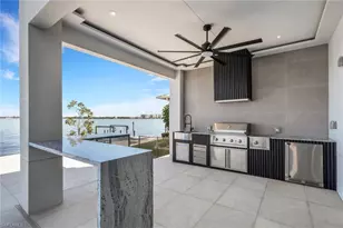 5653 Riverside Dr, Cape Coral, FL 33904 - Photo 45