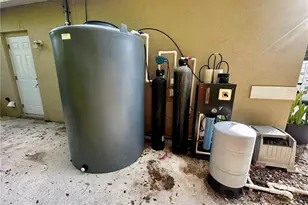 530 7th St SW, Naples, FL 34117 - Photo 27