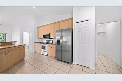 1225 SW 38th Ter, Cape Coral, FL 33914 - Photo 11