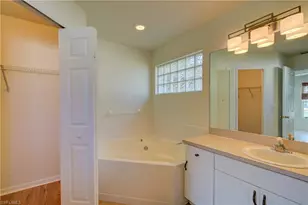 1310 NE 2nd Pl, Cape Coral, FL 33909 - Photo 25