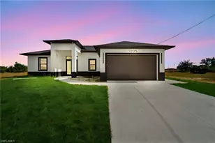1225 NE 5th Pl, Cape Coral, FL 33909 - Photo 1