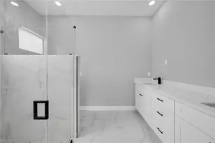 1225 NE 5th Pl, Cape Coral, FL 33909 - Photo 23