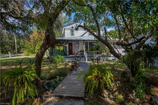 105 S Oak St, Labelle, FL 33935 - Photo 3