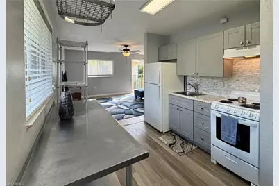 8061 Country Rd #202, Fort Myers, FL 33919 - Photo 7