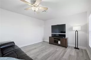 2311 SW 4th Ct, Cape Coral, FL 33991 - Photo 15