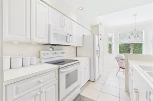 10461 Washingtonia Palm Way, Fort Myers, FL 33966 - Photo 3