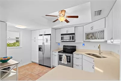 995 9th Ave S #5, Naples, FL 34102 - Photo 13