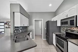 3807 SW 6th Ave, Cape Coral, FL 33914 - Photo 11