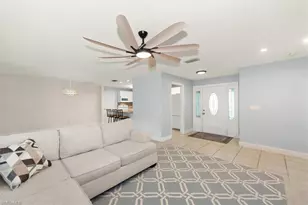 1030 SE 43rd Terrace, Cape Coral, FL 33904 - Photo 5