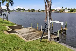 329 SE 33rd Terrace, Cape Coral, FL 33904 - Photo 5