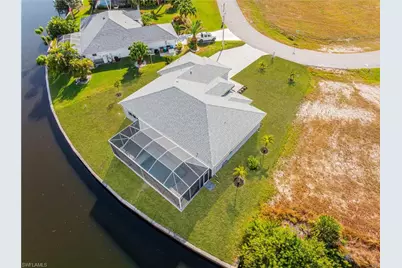 913 NW 33rd Pl, Cape Coral, FL 33993 - Photo 41