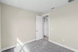 913 NW 33rd Pl, Cape Coral, FL 33993 - Photo 21