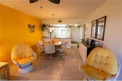 8200 Summerlin Village Cir #101, Fort Myers, FL 33919 - Photo 15