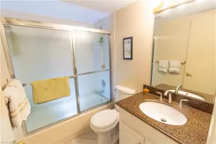 8200 Summerlin Village Cir, Fort Myers, FL 33919 - Photo 29