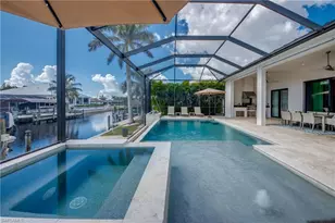 818 Montclaire Ct, Cape Coral, FL 33904 - Photo 37