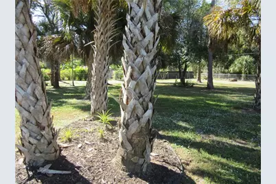 421 Broadway Ave, Lehigh Acres, FL 33972 - Photo 27