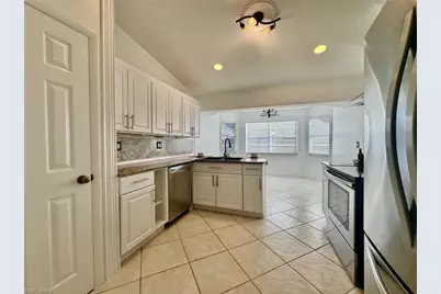 2306 NE 5th Ter, Cape Coral, FL 33909 - Photo 11