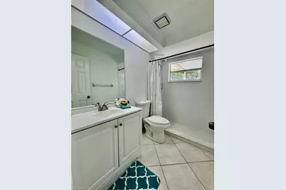 2306 NE 5th Ter, Cape Coral, FL 33909 - Photo 23