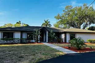 3644 Putter Point Ln, Fort Myers, FL 33919 - Photo 3