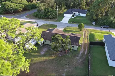 2802 2nd St SW, Lehigh Acres, FL 33976 - Photo 33