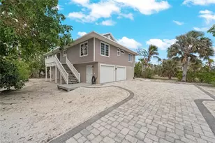 2596 Roosevelt Pl, Sanibel, FL 33957 - Photo 3