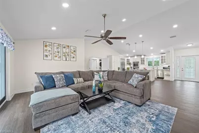 2596 Roosevelt Pl, Sanibel, FL 33957 - Photo 15