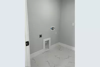 426 Picturesque Ave, Lehigh Acres, FL 33974 - Photo 37