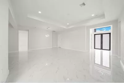 9 NW 14th Pl, Cape Coral, FL 33993 - Photo 9