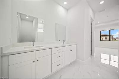9 NW 14th Pl, Cape Coral, FL 33993 - Photo 19