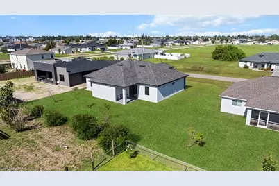 9 NW 14th Pl, Cape Coral, FL 33993 - Photo 43