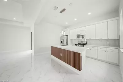 9 NW 14th Pl, Cape Coral, FL 33993 - Photo 5