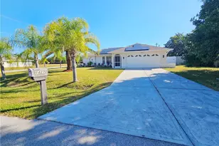 1427 SE 8th Ave, Cape Coral, FL 33990 - Photo 1