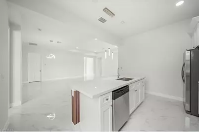 9 NW 14th Pl, Cape Coral, FL 33993 - Photo 5