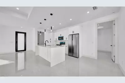 2002 NE 18th Ave, Cape Coral, FL 33909 - Photo 7