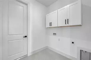 2002 NE 18th Ave, Cape Coral, FL 33909 - Photo 11