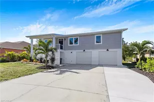 10697 Holly Rd, Bokeelia, FL 33922 - Photo 9