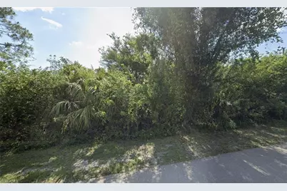 422 Paulcrest Ave, Lehigh Acres, FL 33974 - Photo 7