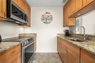 601 Periwinkle Way, Sanibel, FL 33957 - Photo 13