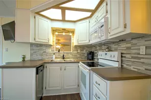 16331 Hermit Thrush Ln, Fort Myers, FL 33908 - Photo 11