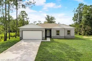 902 Grant Blvd, Lehigh Acres, FL 33974 - Photo 17