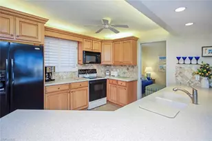 1401 Middle Gulf Dr, Sanibel, FL 33957 - Photo 9