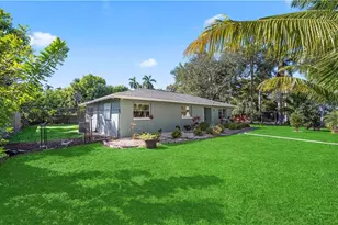 50 Palm Tree Terrace, Fort Myers, FL 33905 - Photo 5