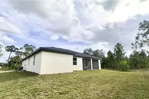 1013 Cleveland Ave, Lehigh Acres, FL 33972 - Photo 17