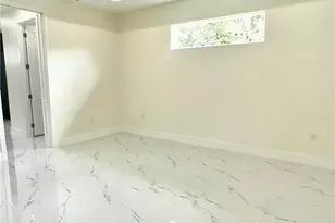 1013 Cleveland Ave, Lehigh Acres, FL 33972 - Photo 7