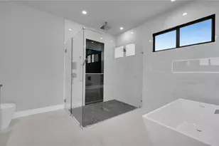 1521 NW 37th Ave, Cape Coral, FL 33993 - Photo 17