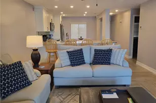 11460 Caravel Cir, Fort Myers, FL 33908 - Photo 7