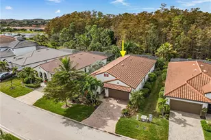 11574 Onyx Cir, Fort Myers, FL 33913 - Photo 3