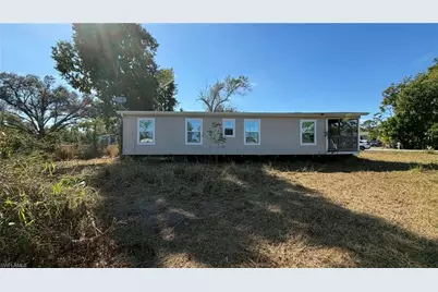 8315 Marx Dr, North Fort Myers, FL 33917 - Photo 3