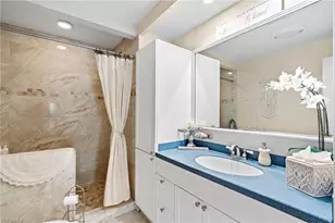 18250 Parkridge Ct, Fort Myers, FL 33908 - Photo 25