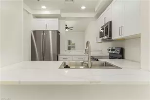 2110 W First St, Fort Myers, FL 33901 - Photo 7